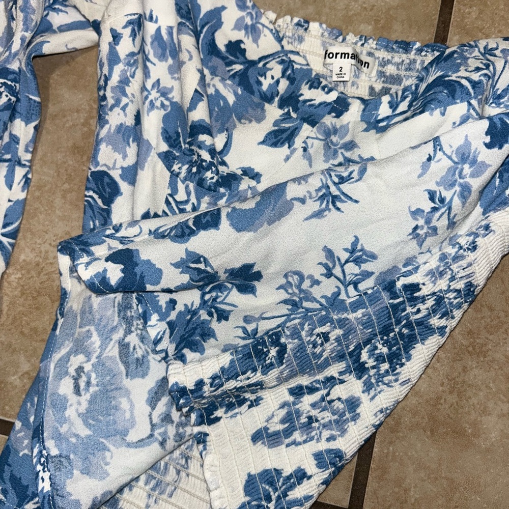 Reformation Reign Top in Olympia Size 2 - Picture 3 of 6